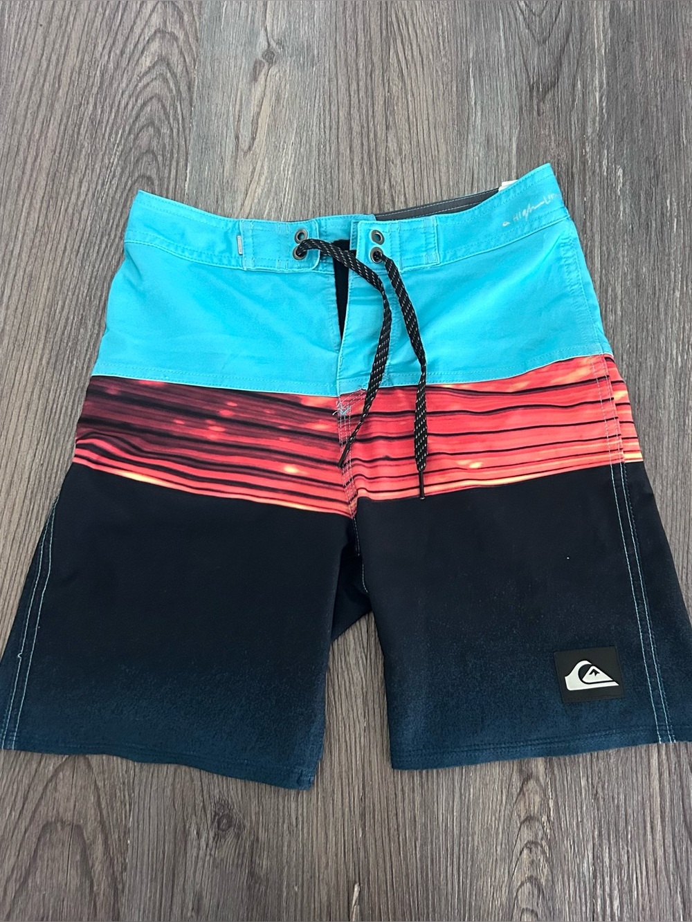 Quiksilver boys board shorts size 23